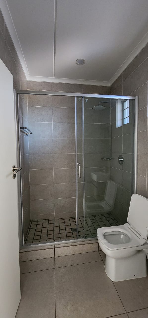 To Let 2 Bedroom Property for Rent in Greenstone Hill Gauteng