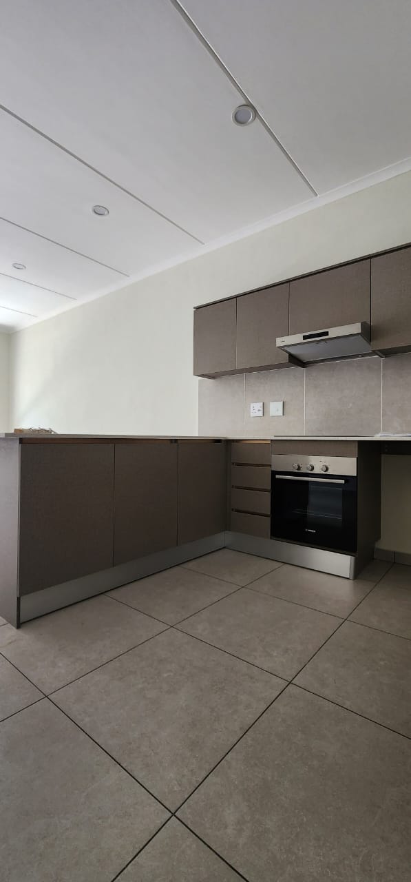 To Let 2 Bedroom Property for Rent in Greenstone Hill Gauteng