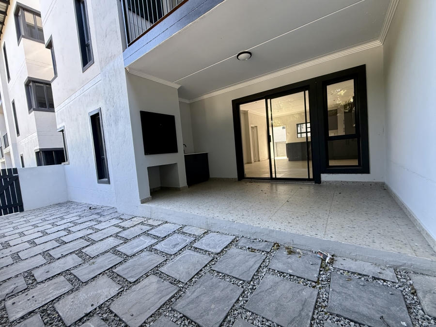 To Let 2 Bedroom Property for Rent in Bryanston Gauteng