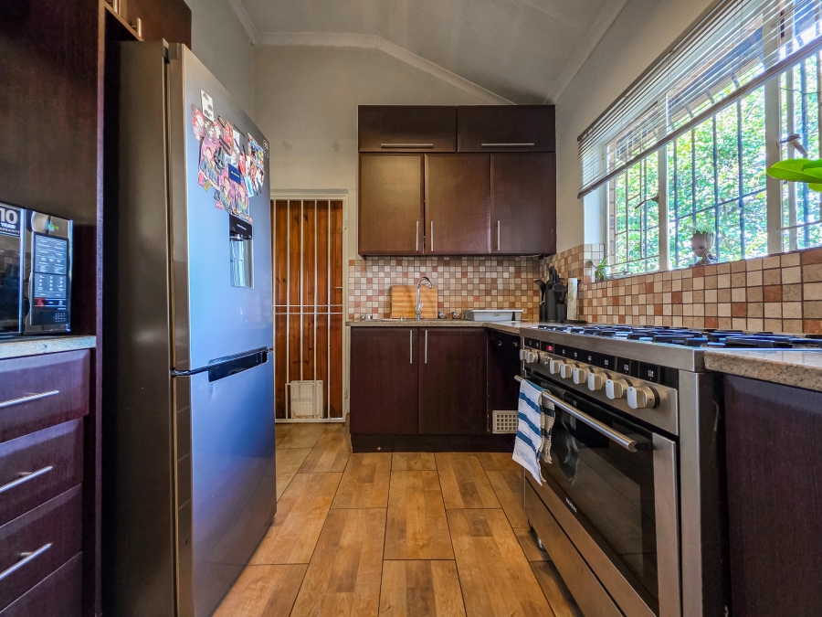 2 Bedroom Property for Sale in Faerie Glen Gauteng