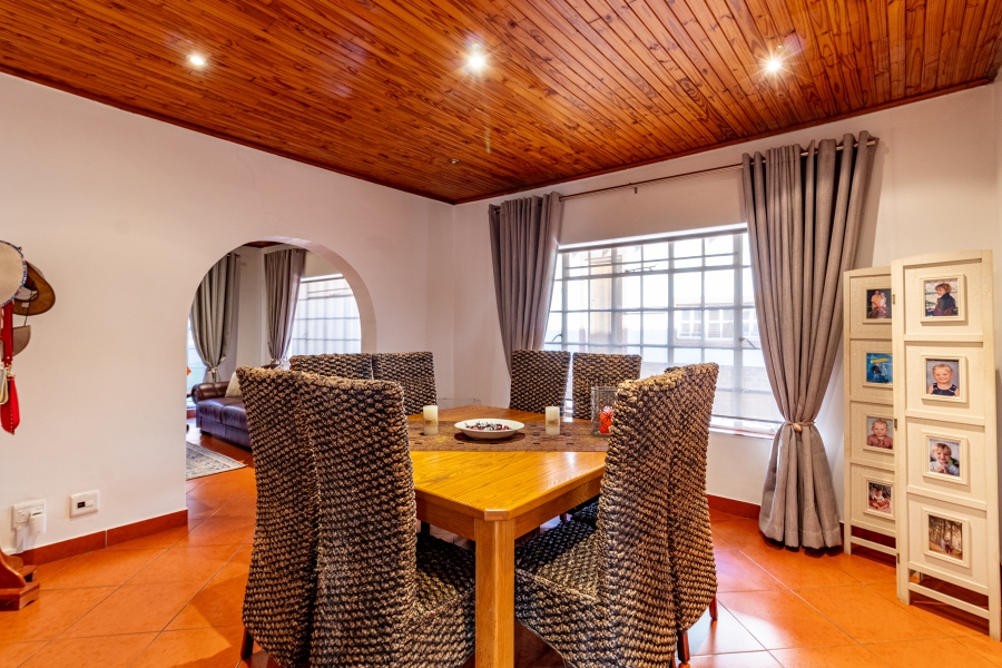 4 Bedroom Property for Sale in Waterkloof Glen Gauteng