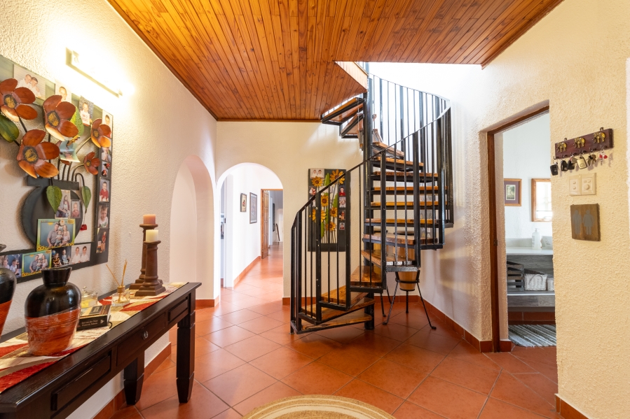 4 Bedroom Property for Sale in Waterkloof Glen Gauteng