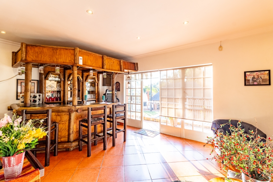 4 Bedroom Property for Sale in Waterkloof Glen Gauteng