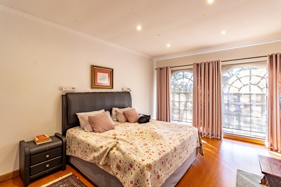 4 Bedroom Property for Sale in Waterkloof Glen Gauteng