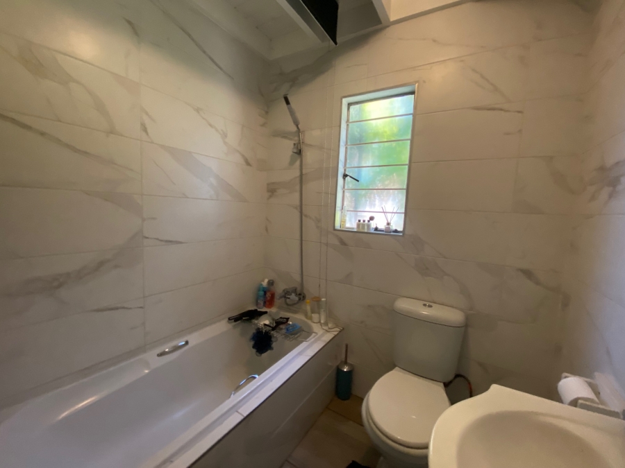 2 Bedroom Property for Sale in Fourways Gauteng