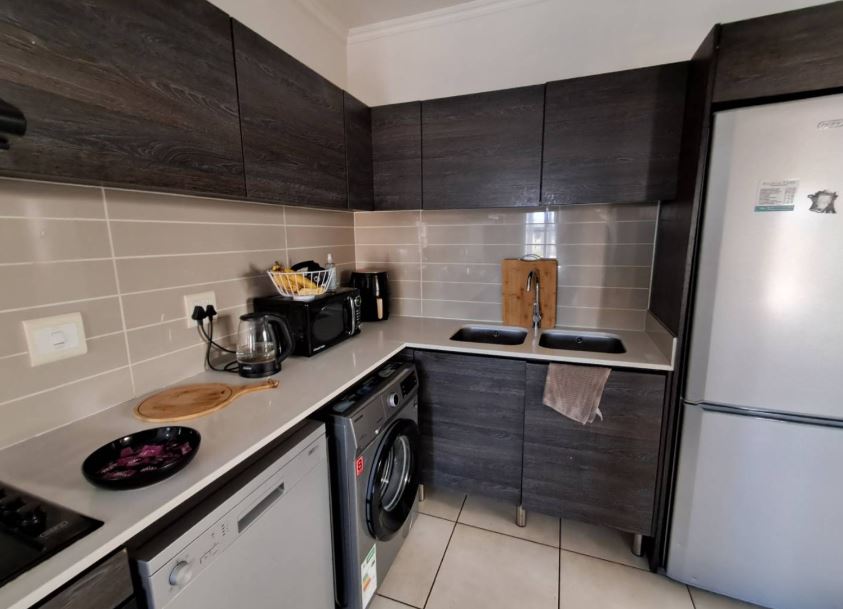 1 Bedroom Property for Sale in Oakdene Gauteng
