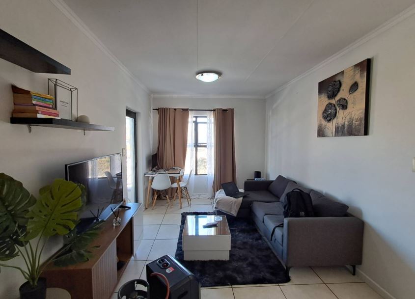 1 Bedroom Property for Sale in Oakdene Gauteng