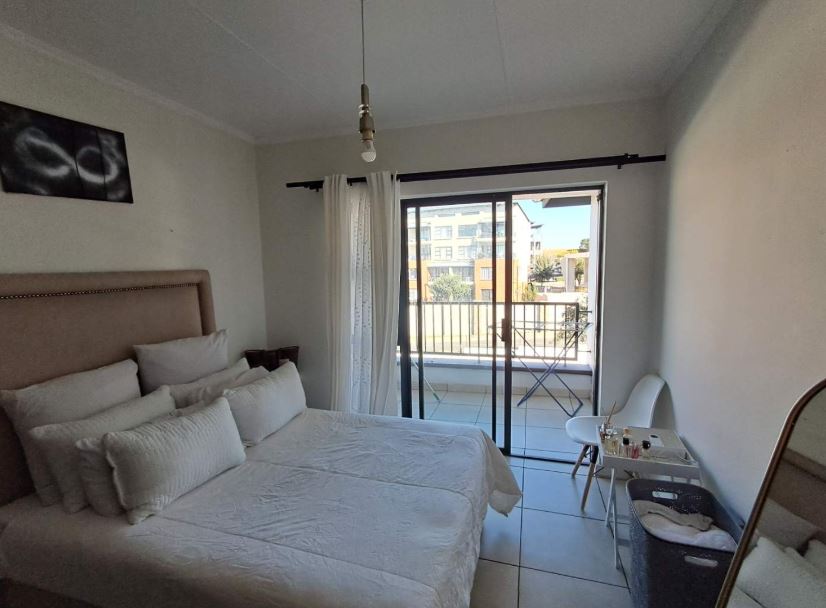 1 Bedroom Property for Sale in Oakdene Gauteng