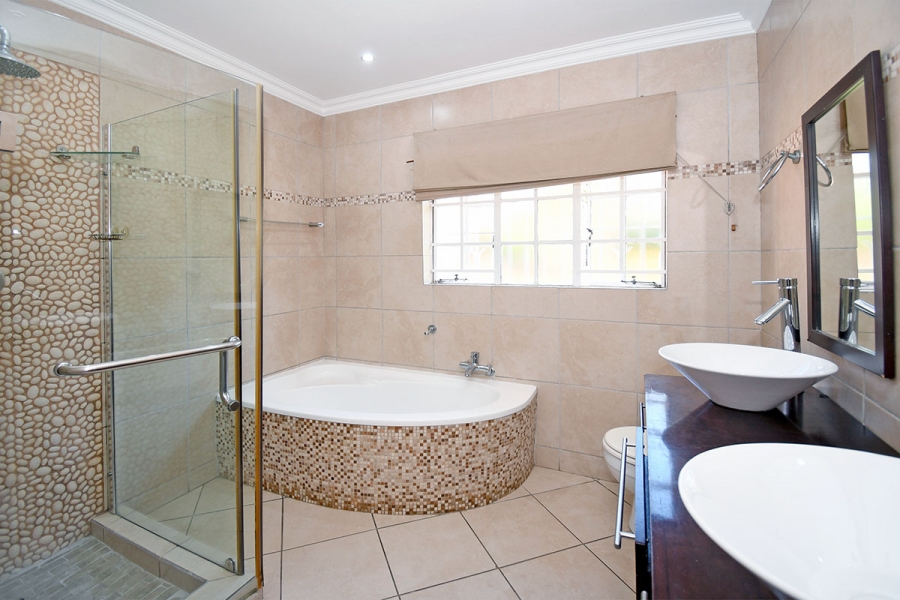 3 Bedroom Property for Sale in Olivedale Gauteng