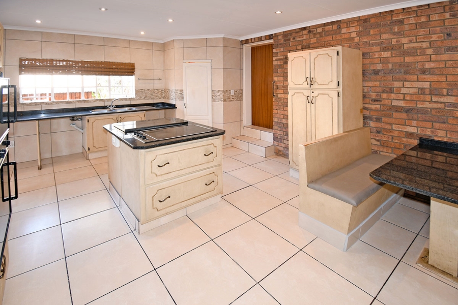 3 Bedroom Property for Sale in Olivedale Gauteng