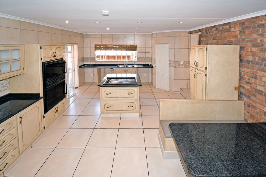 3 Bedroom Property for Sale in Olivedale Gauteng
