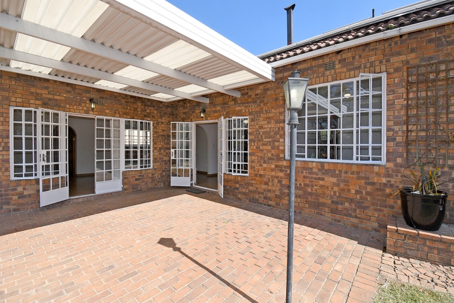 3 Bedroom Property for Sale in Olivedale Gauteng