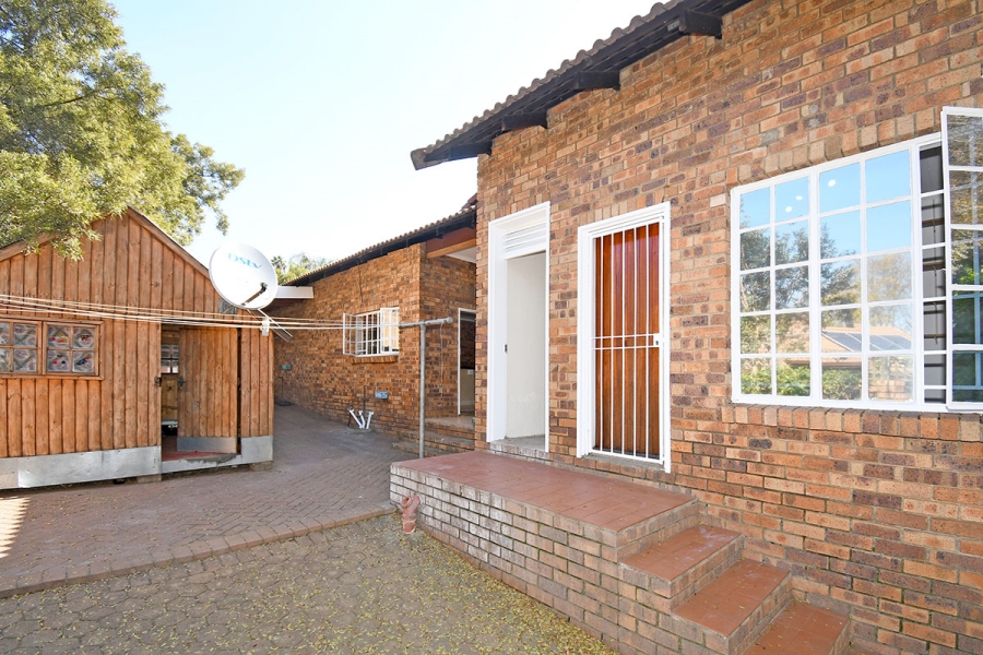 3 Bedroom Property for Sale in Olivedale Gauteng
