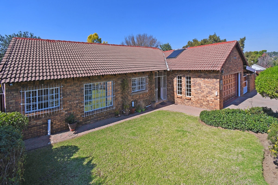 3 Bedroom Property for Sale in Olivedale Gauteng