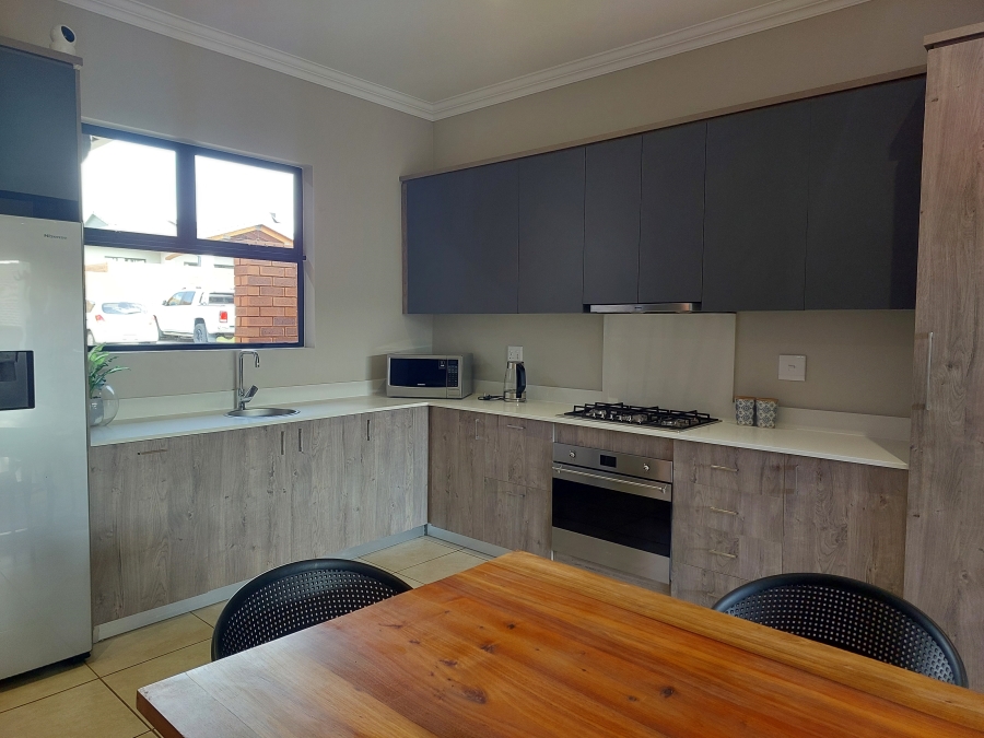 3 Bedroom Property for Sale in Six Fountains Residential Estate Gauteng