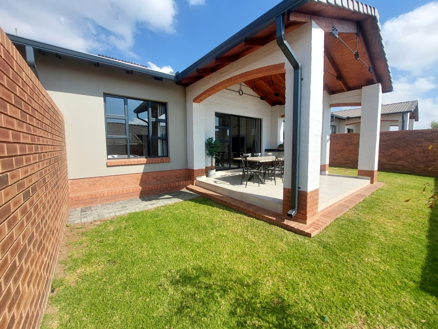 3 Bedroom Property for Sale in Six Fountains Residential Estate Gauteng