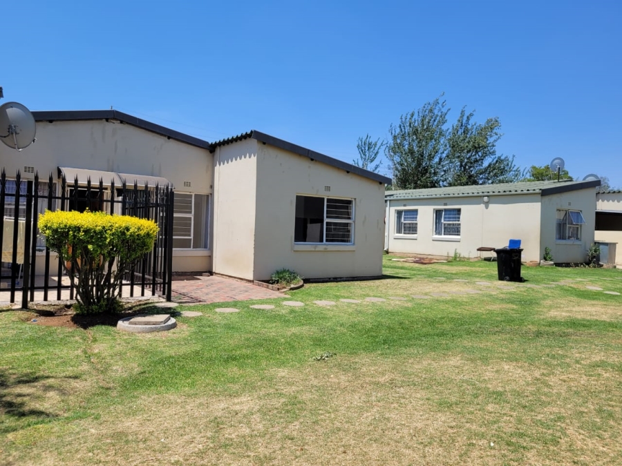 2 Bedroom Property for Sale in Florida Gauteng