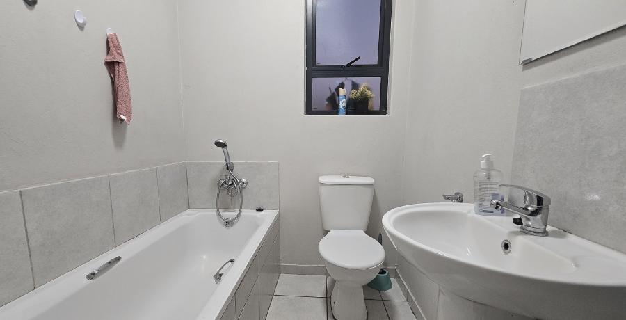 3 Bedroom Property for Sale in Kenleaf Gauteng