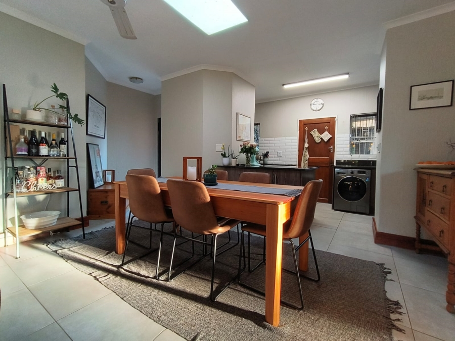 2 Bedroom Property for Sale in Faerie Glen Gauteng