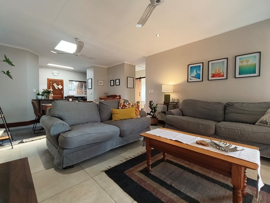 2 Bedroom Property for Sale in Faerie Glen Gauteng