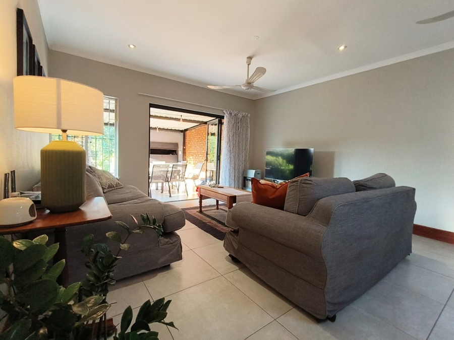 2 Bedroom Property for Sale in Faerie Glen Gauteng