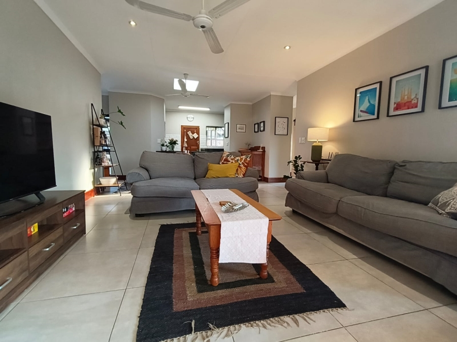 2 Bedroom Property for Sale in Faerie Glen Gauteng
