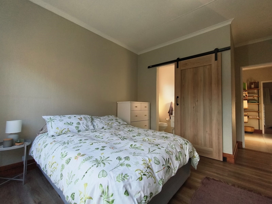 2 Bedroom Property for Sale in Faerie Glen Gauteng