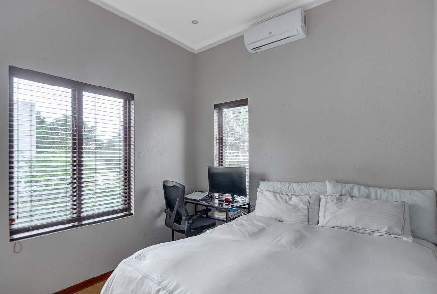 To Let 3 Bedroom Property for Rent in Broadacres Gauteng