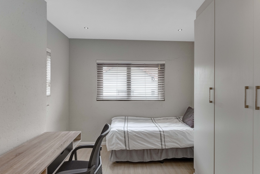 To Let 3 Bedroom Property for Rent in Broadacres Gauteng