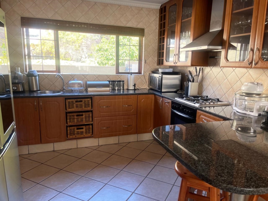 4 Bedroom Property for Sale in Broadacres Gauteng