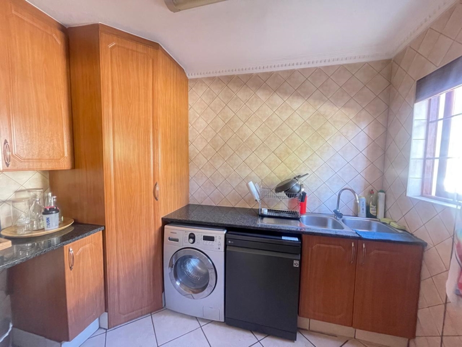 4 Bedroom Property for Sale in Broadacres Gauteng