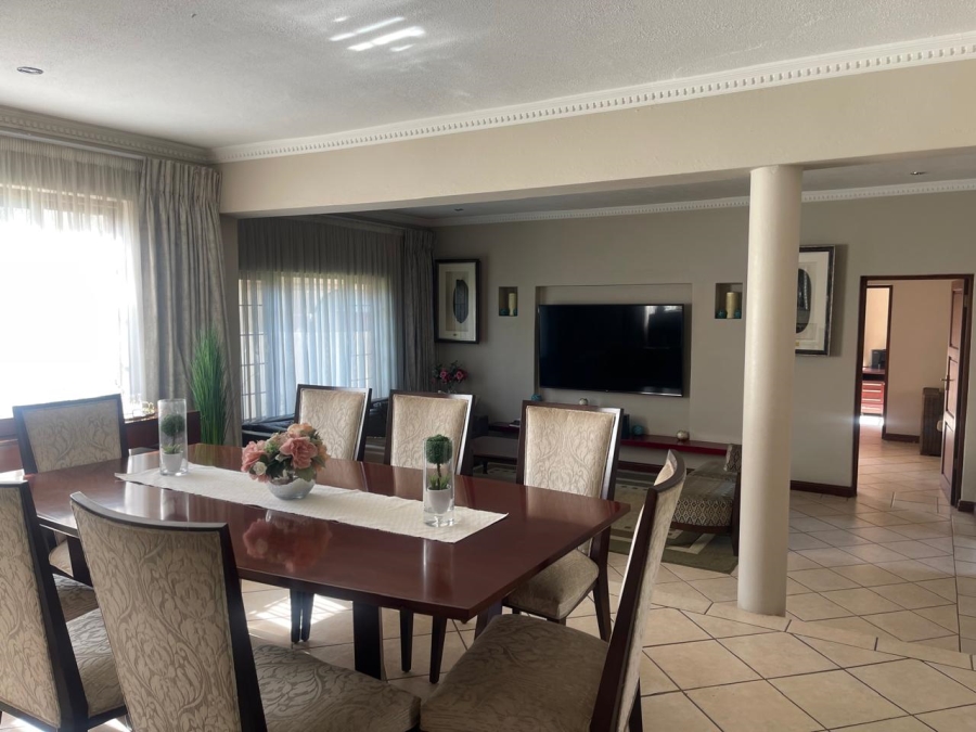 4 Bedroom Property for Sale in Broadacres Gauteng