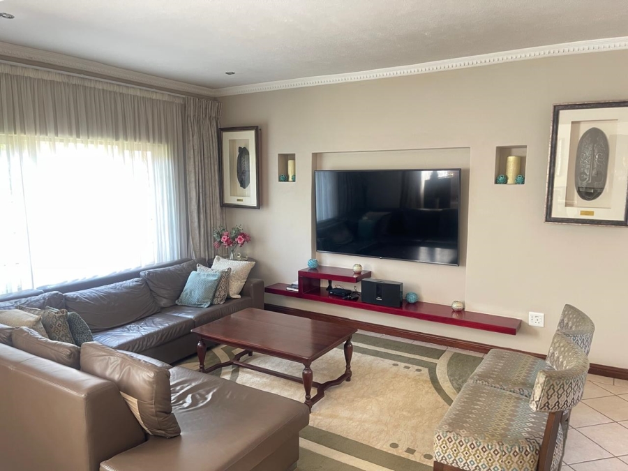 4 Bedroom Property for Sale in Broadacres Gauteng