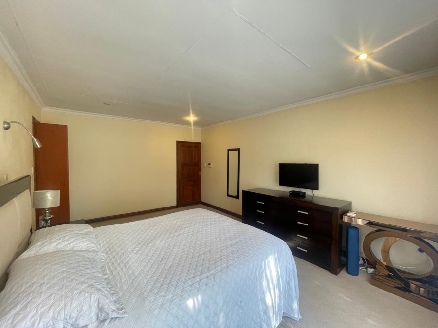 4 Bedroom Property for Sale in Broadacres Gauteng
