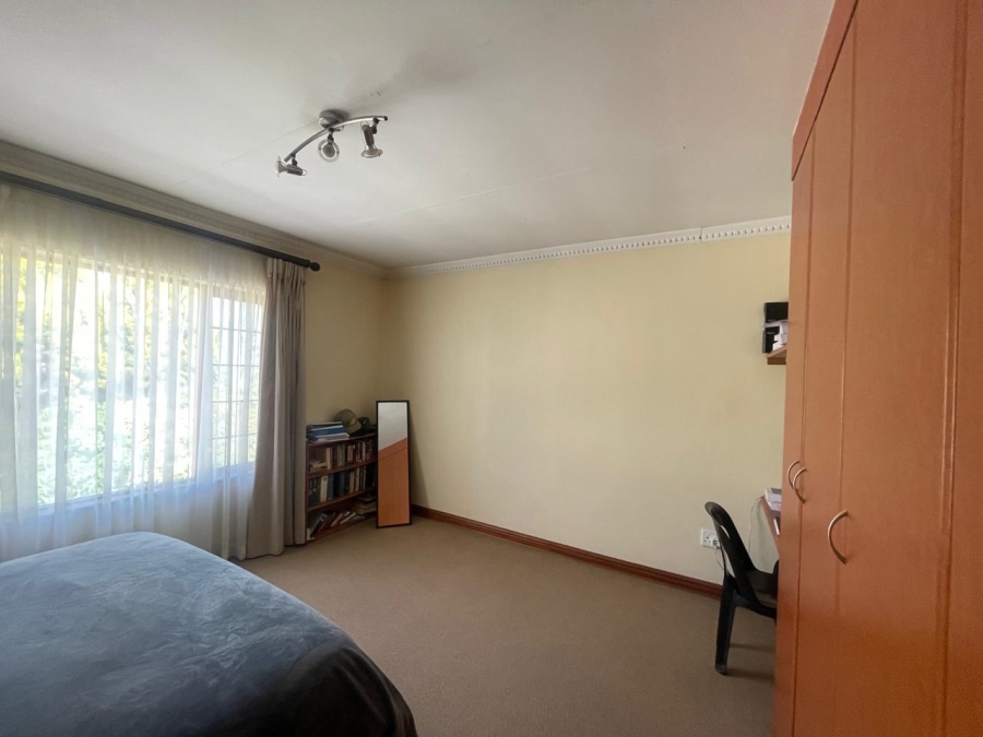 4 Bedroom Property for Sale in Broadacres Gauteng