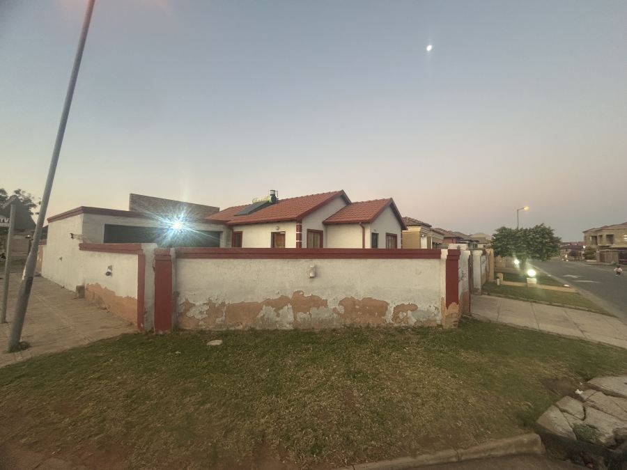 3 Bedroom Property for Sale in Soshanguve VV Gauteng