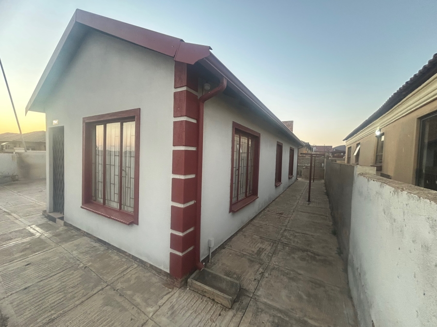3 Bedroom Property for Sale in Soshanguve VV Gauteng