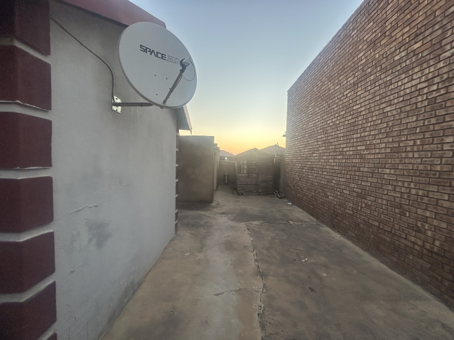 3 Bedroom Property for Sale in Soshanguve VV Gauteng