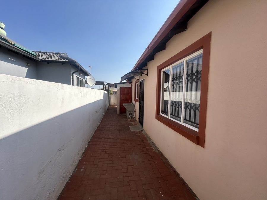3 Bedroom Property for Sale in Amandasig Gauteng