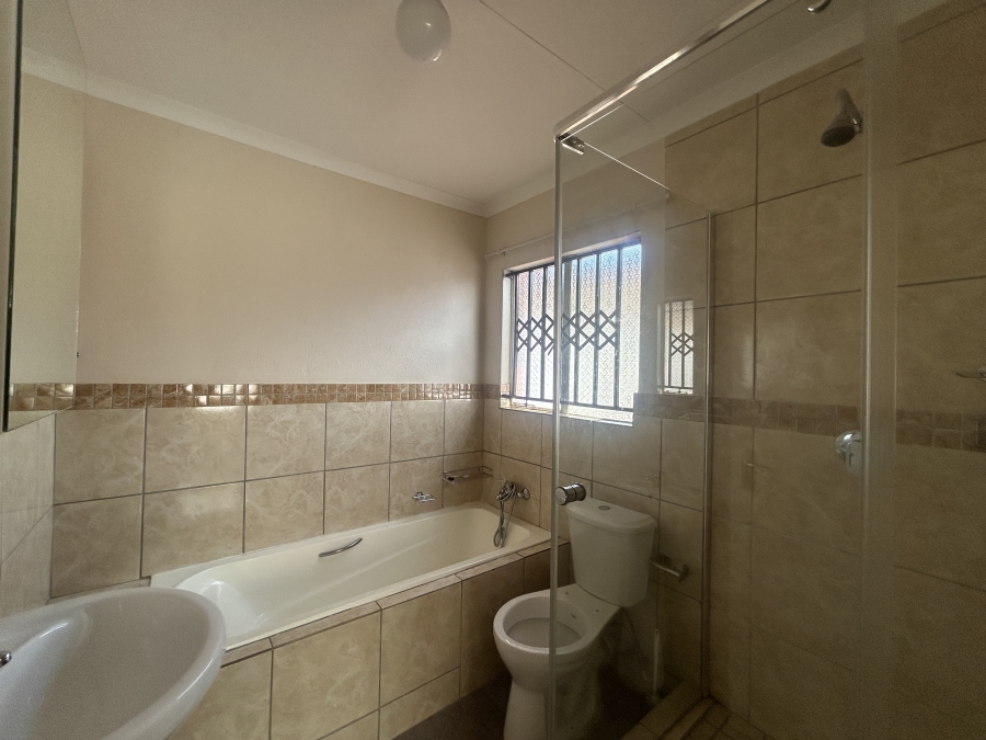 3 Bedroom Property for Sale in Amandasig Gauteng