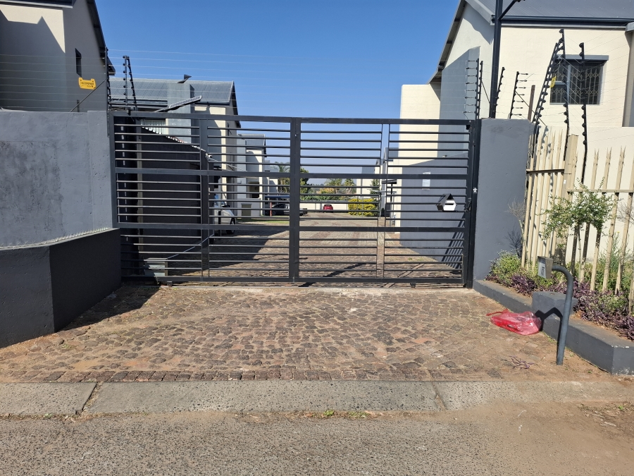 3 Bedroom Property for Sale in Terenure Gauteng