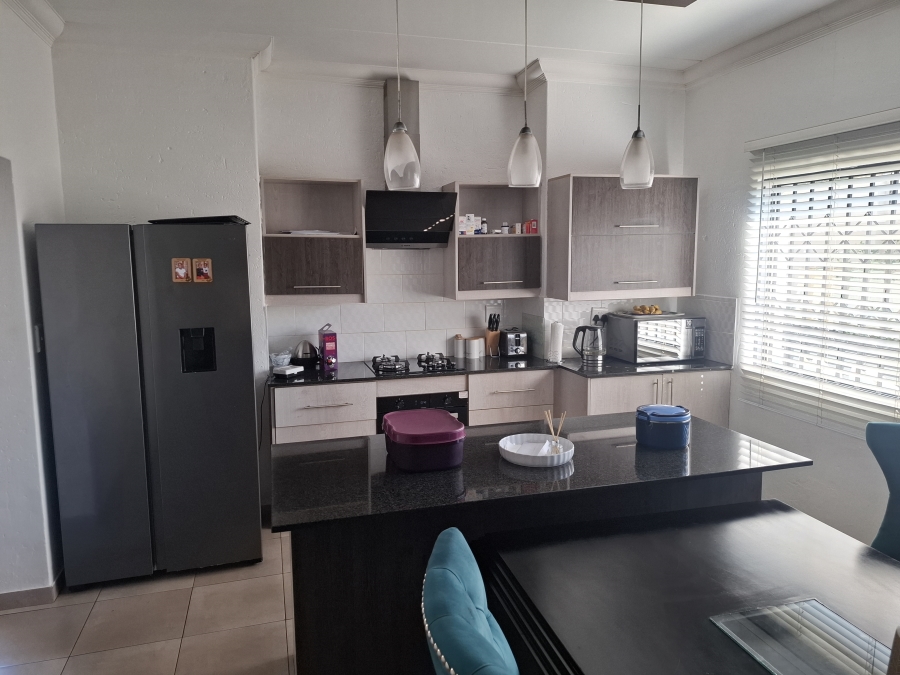 3 Bedroom Property for Sale in Terenure Gauteng