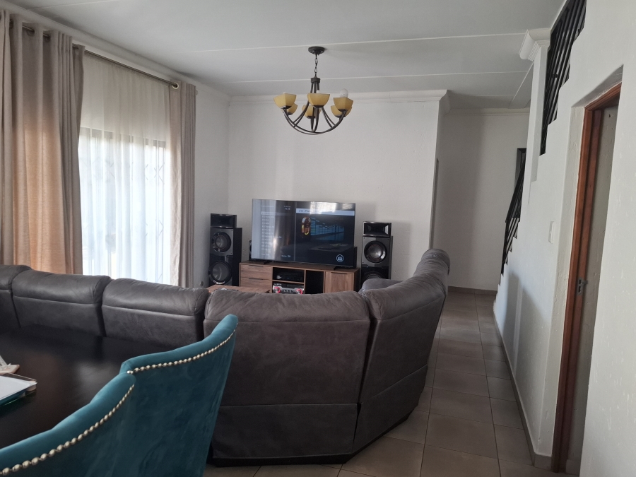 3 Bedroom Property for Sale in Terenure Gauteng