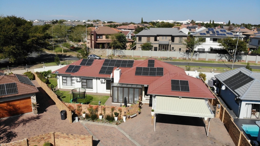 4 Bedroom Property for Sale in Greenstone Hill Gauteng