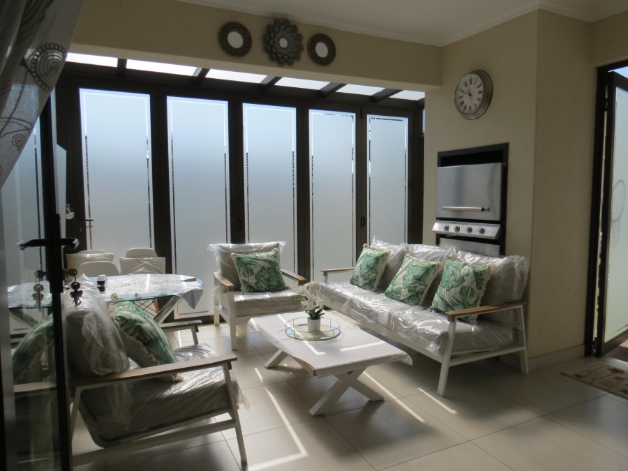 4 Bedroom Property for Sale in Greenstone Hill Gauteng