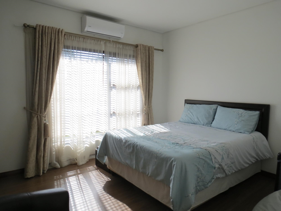 4 Bedroom Property for Sale in Greenstone Hill Gauteng