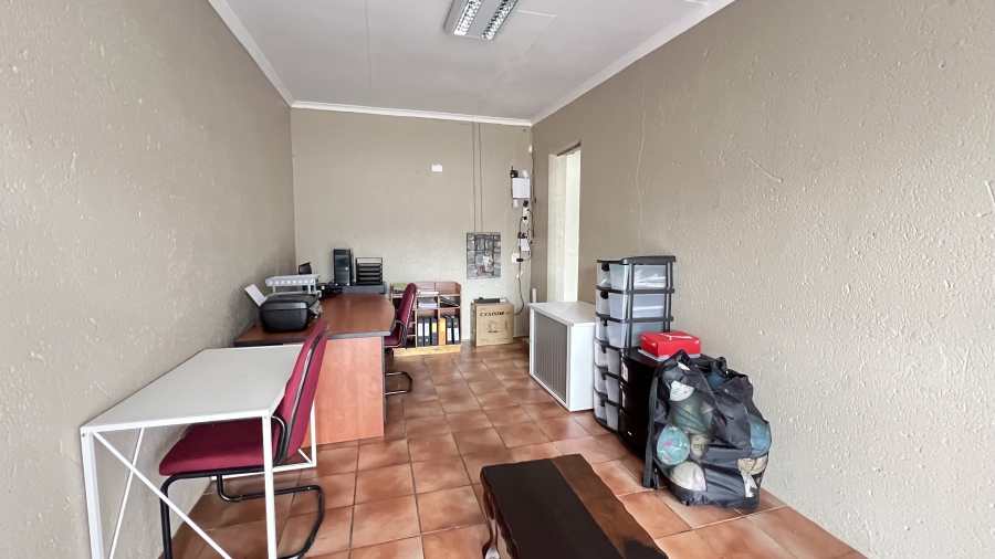 3 Bedroom Property for Sale in Rangeview Gauteng