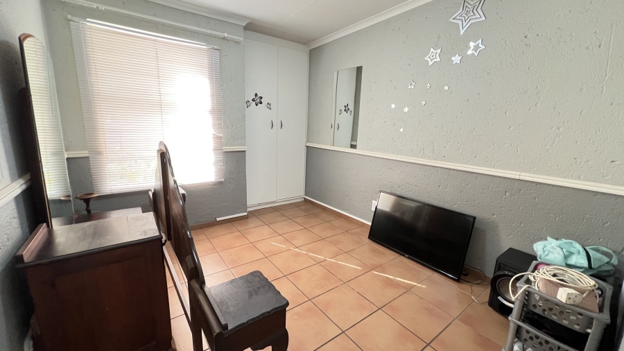 3 Bedroom Property for Sale in Rangeview Gauteng