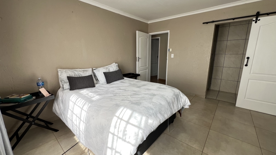 3 Bedroom Property for Sale in Rangeview Gauteng