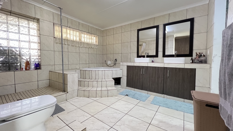 3 Bedroom Property for Sale in Rangeview Gauteng